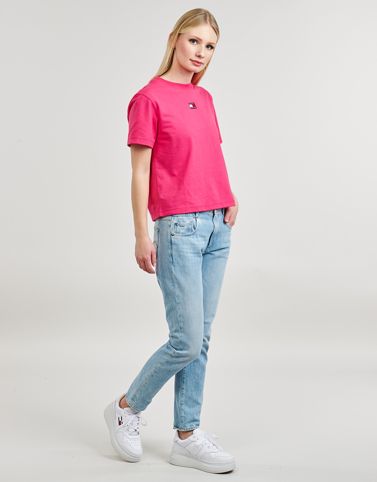 Tommy Jeans Rose TJW BXY BADGE TEE EXT g5sdkGE4